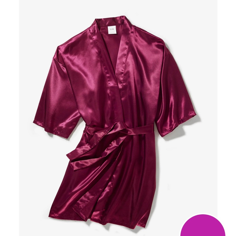 NEW Macy’s Satin Robe - Picture 2 of 6